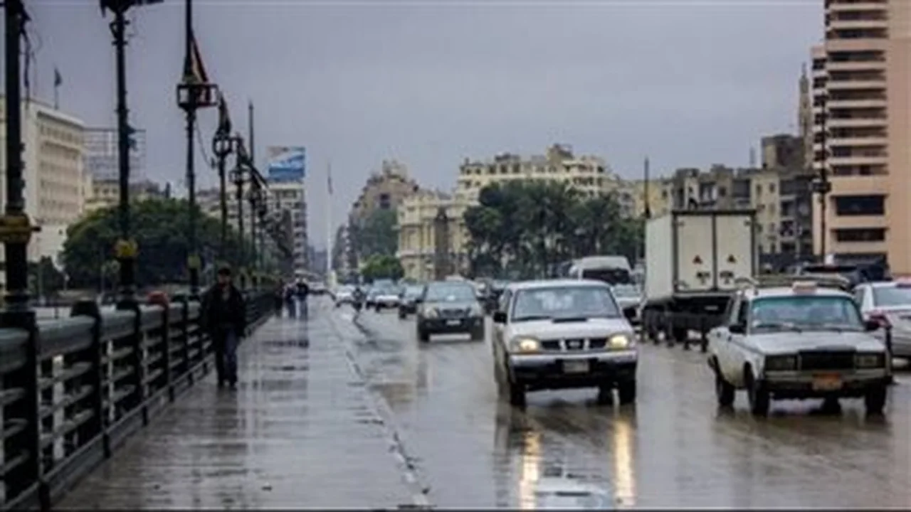 أمطار ورياح باردة.. الأرصاد تحذر سكان 5 محافظات من تقلبات طقس الغد بمصر